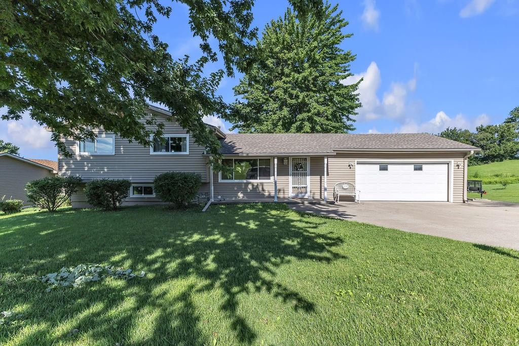 Listing Photo MLS #HMS2629122