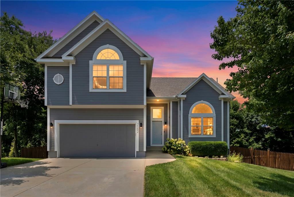 Listing Photo MLS #HMS2629380