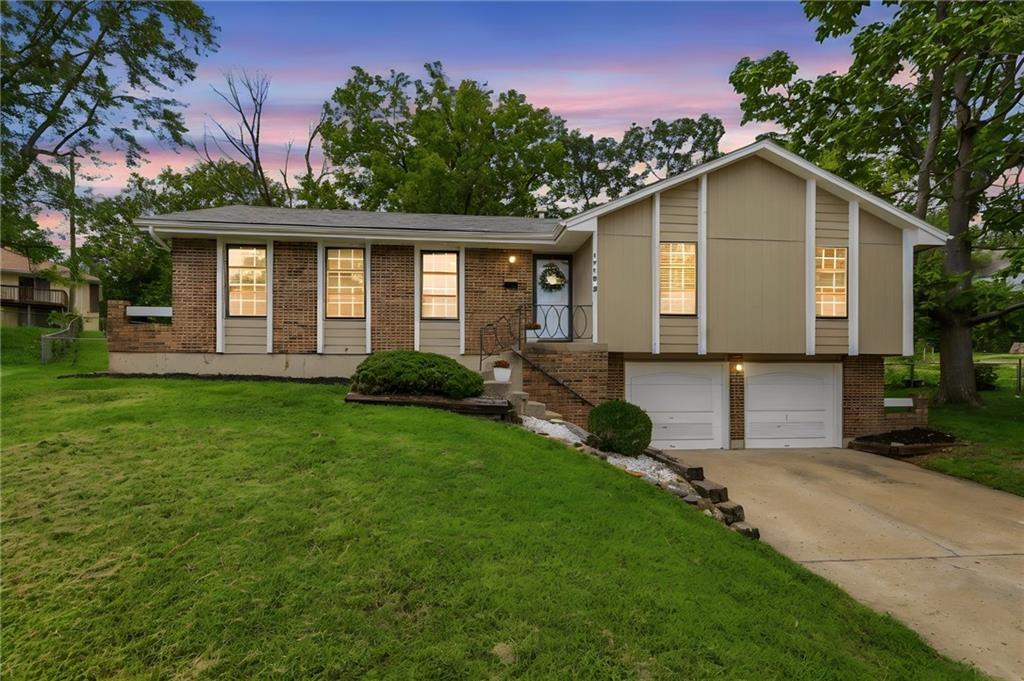 Listing Photo MLS #HMS2629996