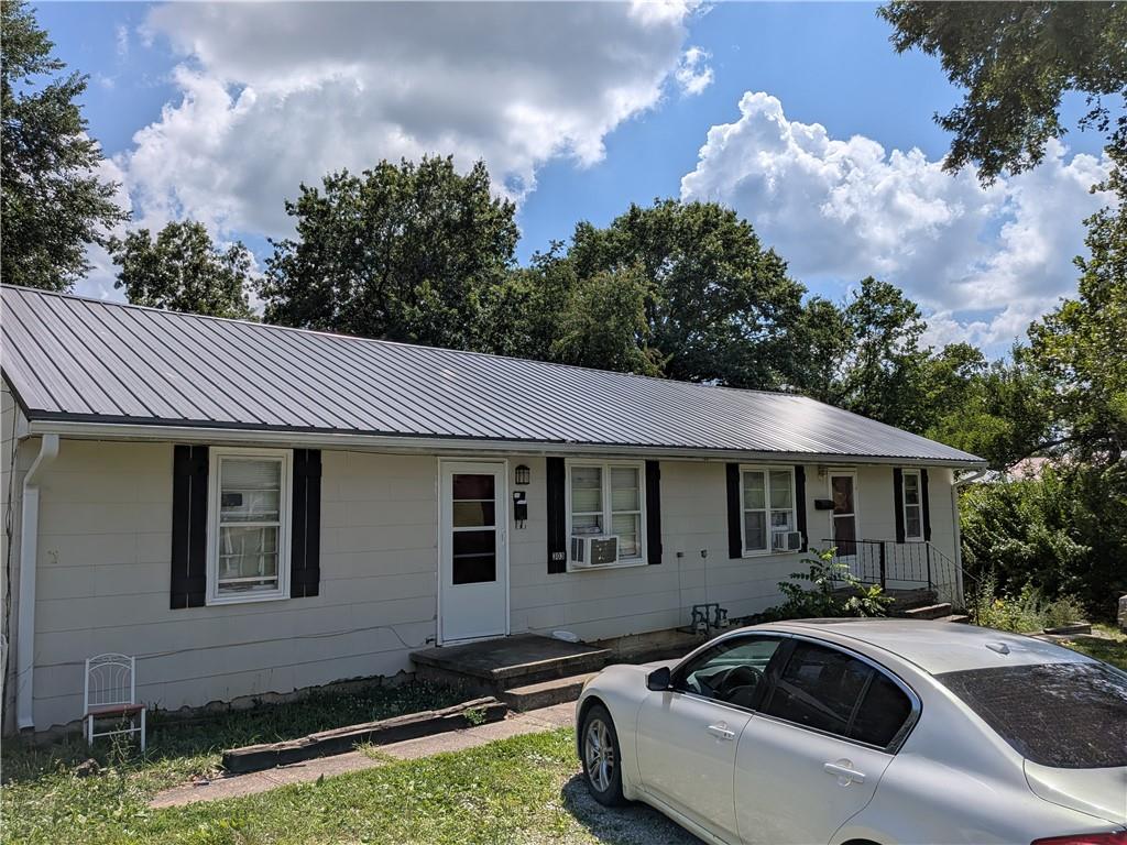 Listing Photo MLS #HMS2630706