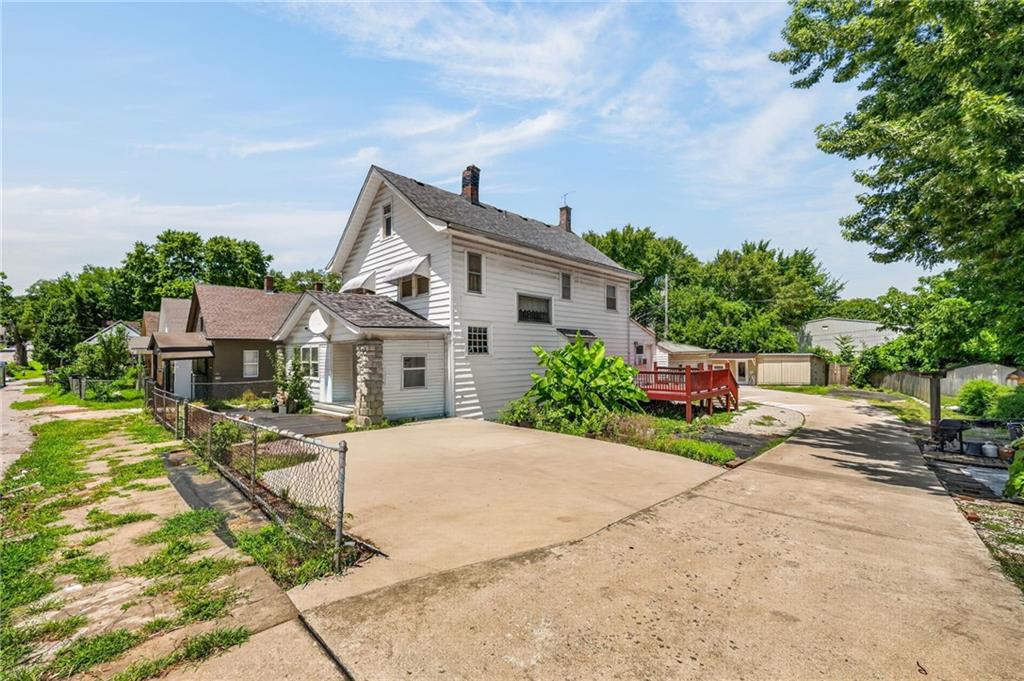 Listing Photo MLS #HMS2630775