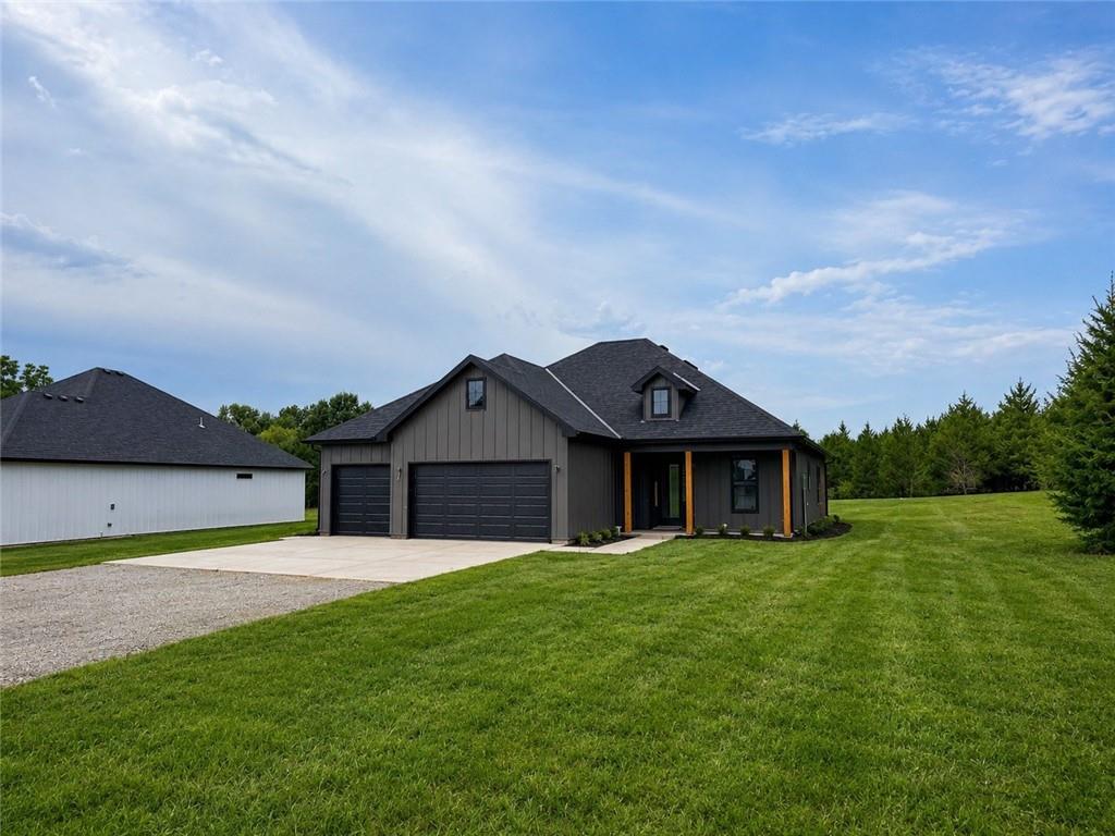 Listing Photo MLS #HMS2631249