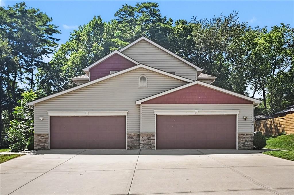Listing Photo MLS #HMS2631655