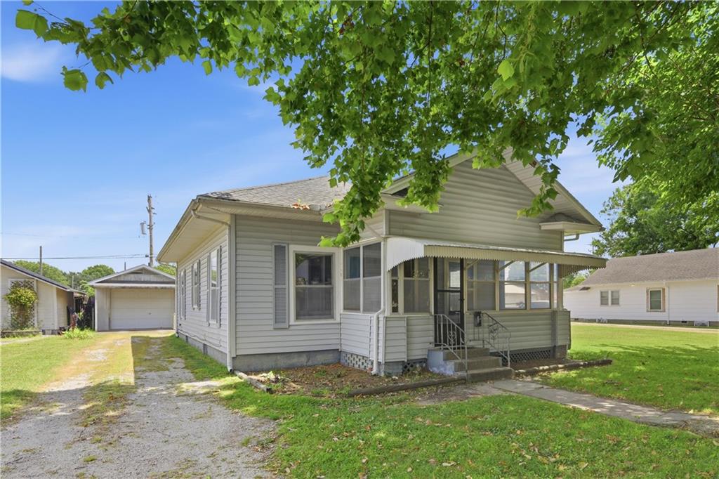 Listing Photo MLS #HMS2632459