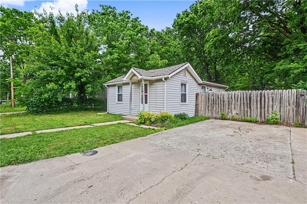 Listing Photo MLS #HMS2632595
