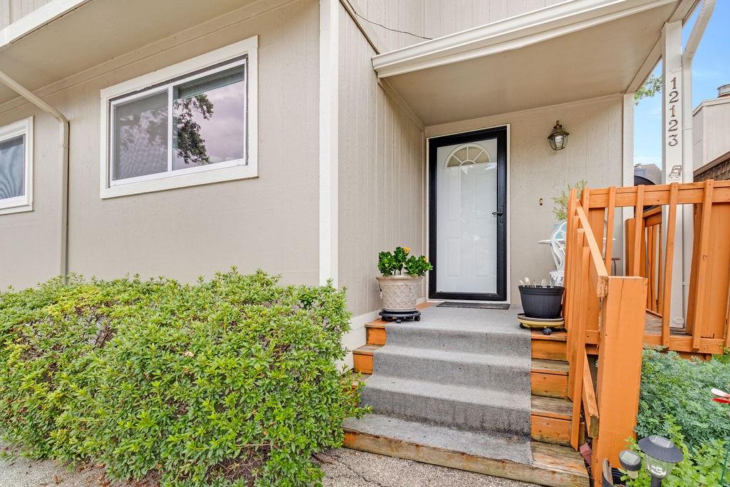 Listing Photo MLS #HMS2632974