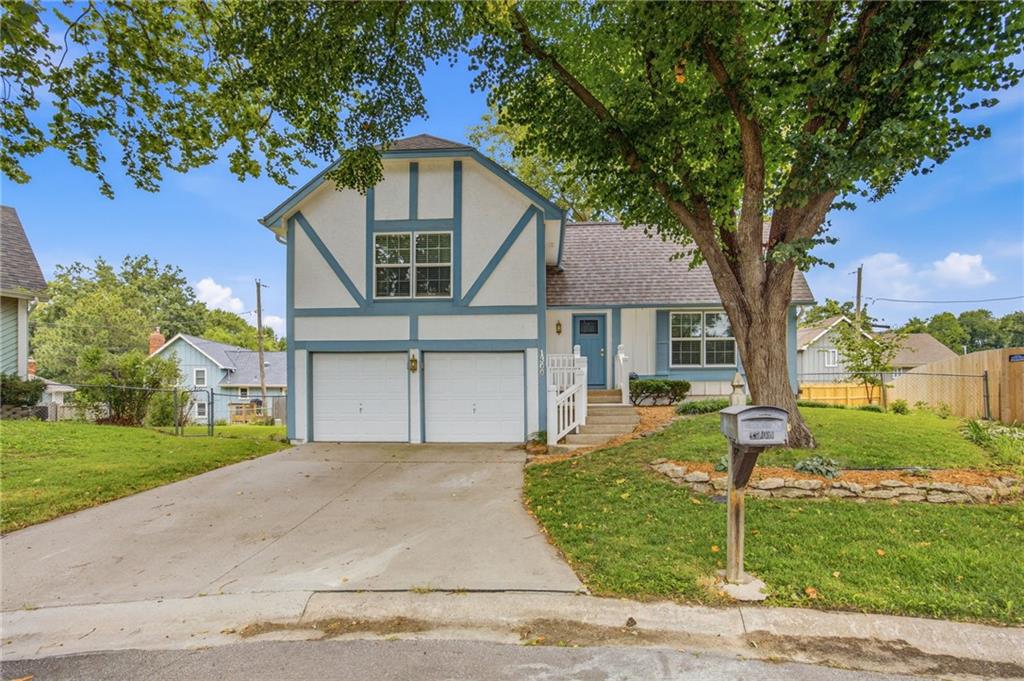 Listing Photo MLS #HMS2633016