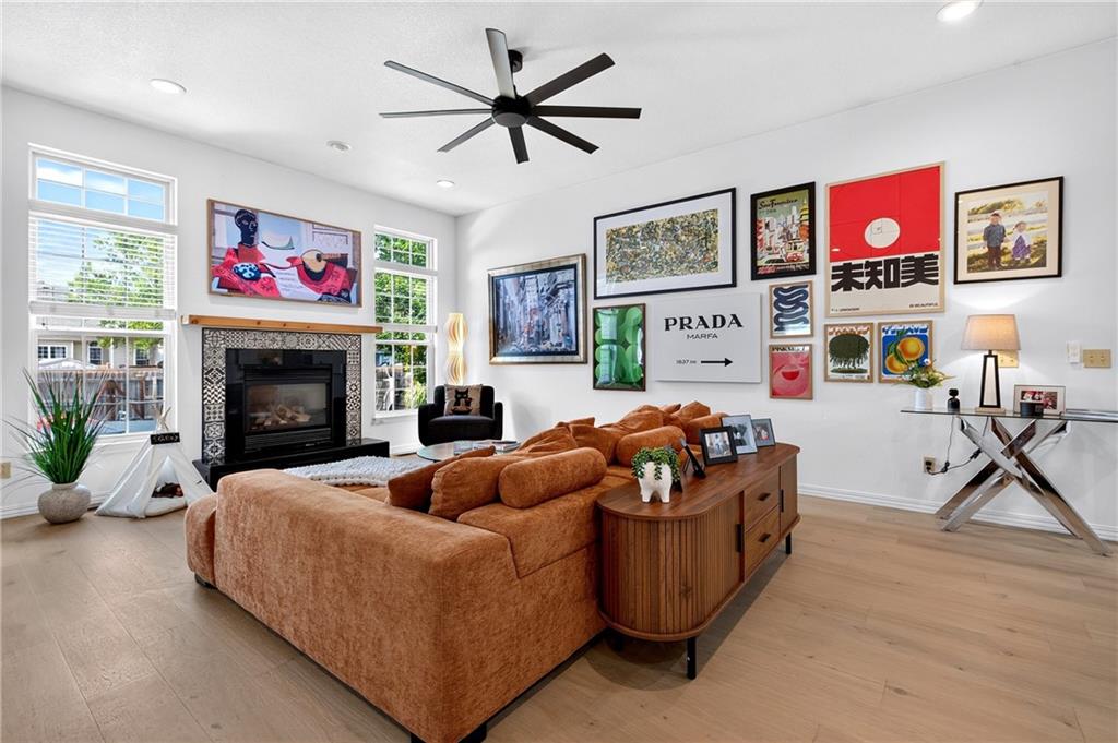 Listing Photo MLS #HMS2633158