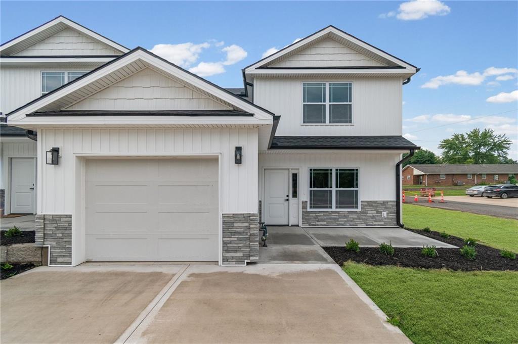 Listing Photo MLS #HMS2633209