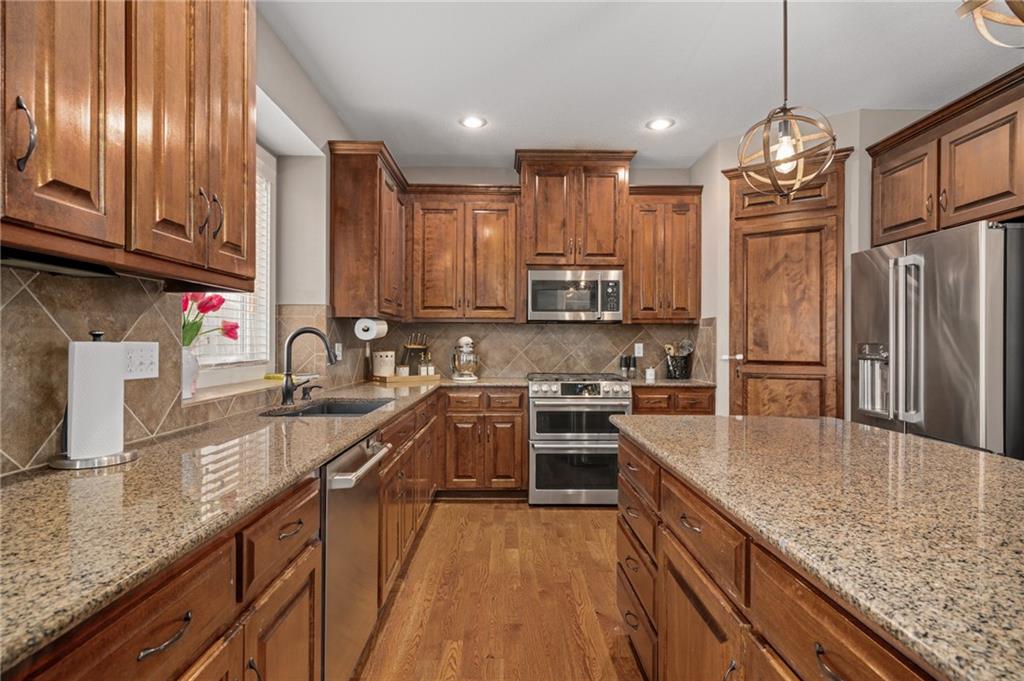 Listing Photo MLS #HMS2633245