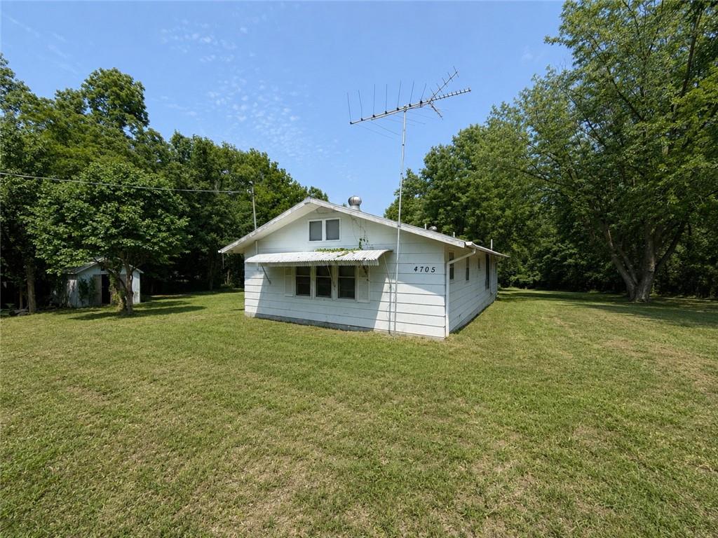Listing Photo MLS #HMS2633902