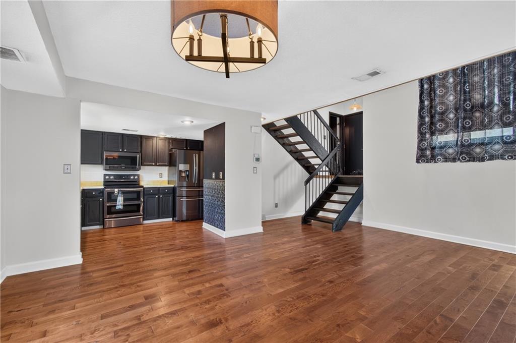 Listing Photo MLS #HMS2633944