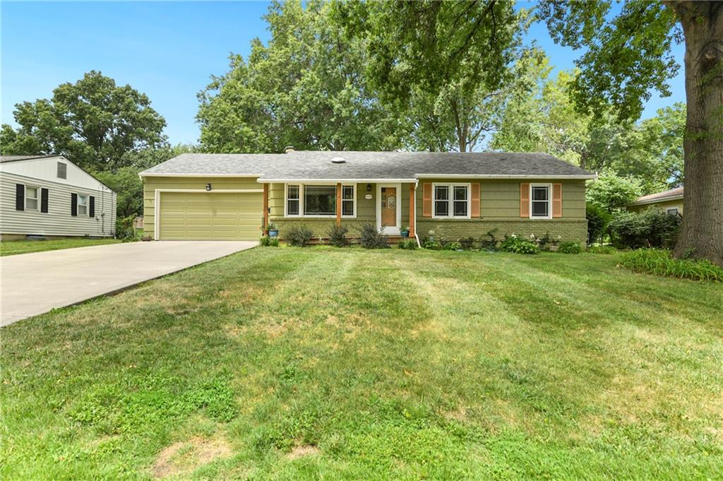 Listing Photo MLS #HMS2634011