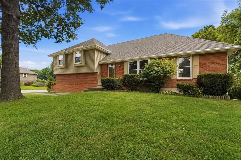 Listing Photo MLS #HMS2634053