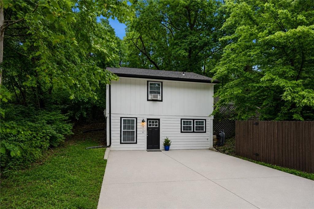 Listing Photo MLS #HMS2634463