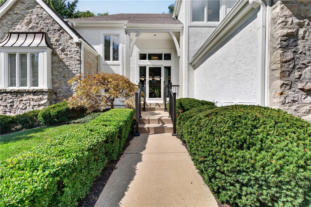 Listing Photo MLS #HMS2634573