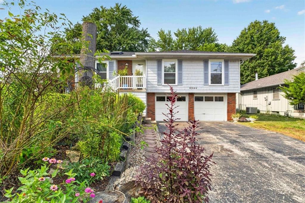 Listing Photo MLS #HMS2634581