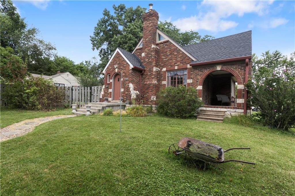 Listing Photo MLS #HMS2634800