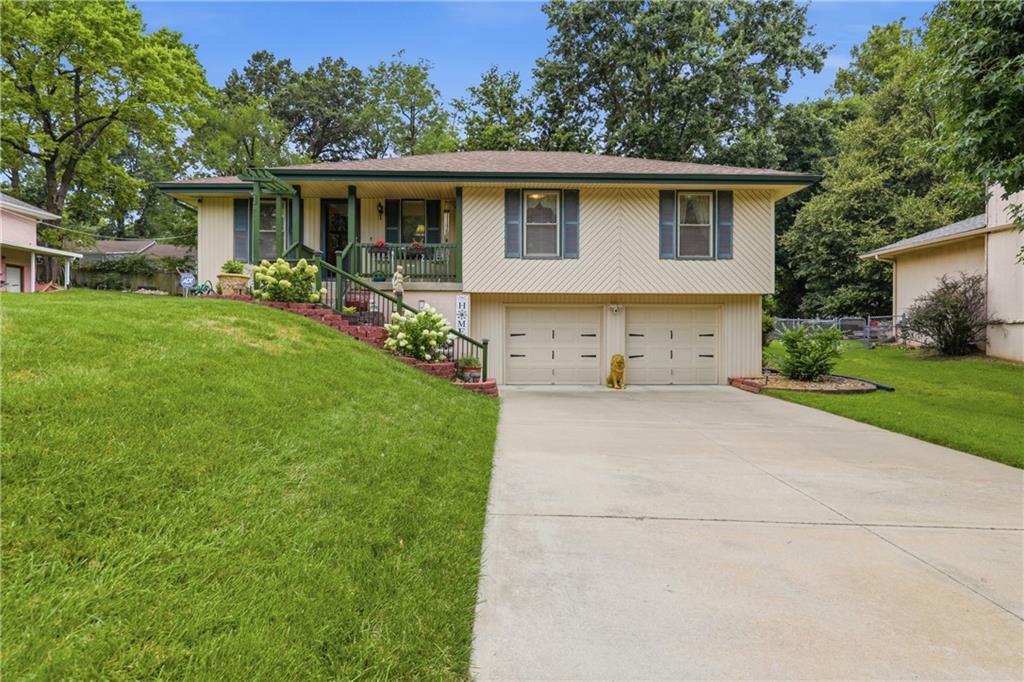 Listing Photo MLS #HMS2635505