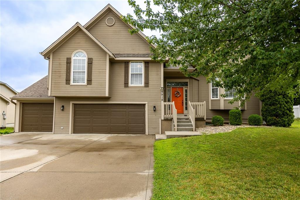 Listing Photo MLS #HMS2635596