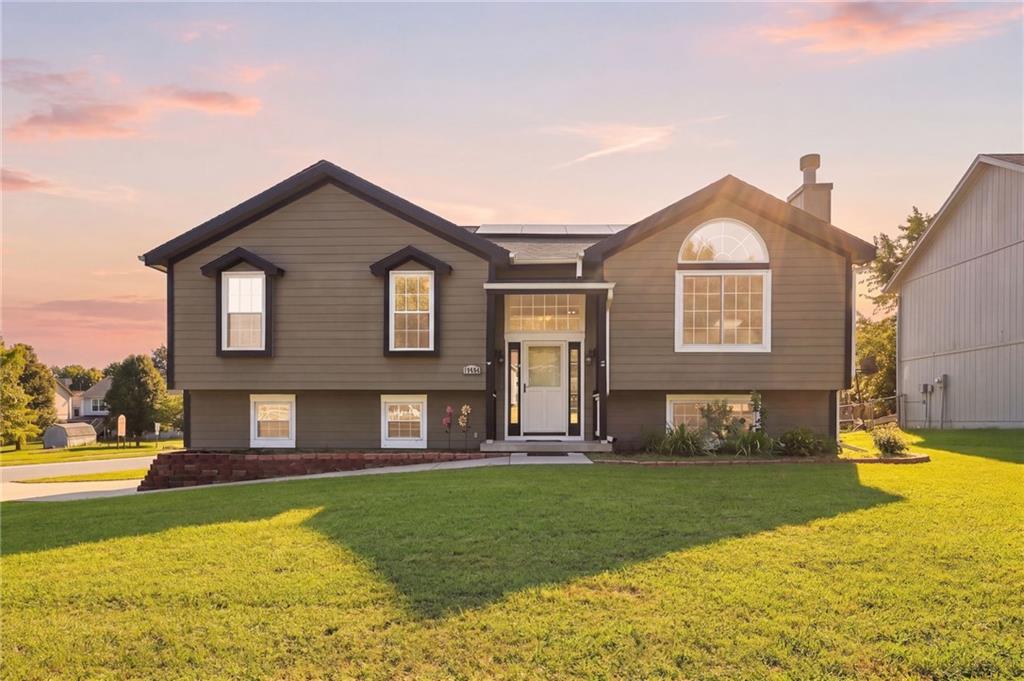 Listing Photo MLS #HMS2636789