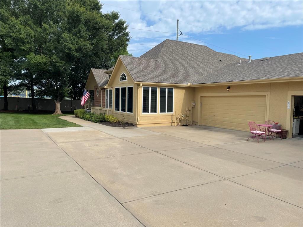 Listing Photo MLS #HMS2637031