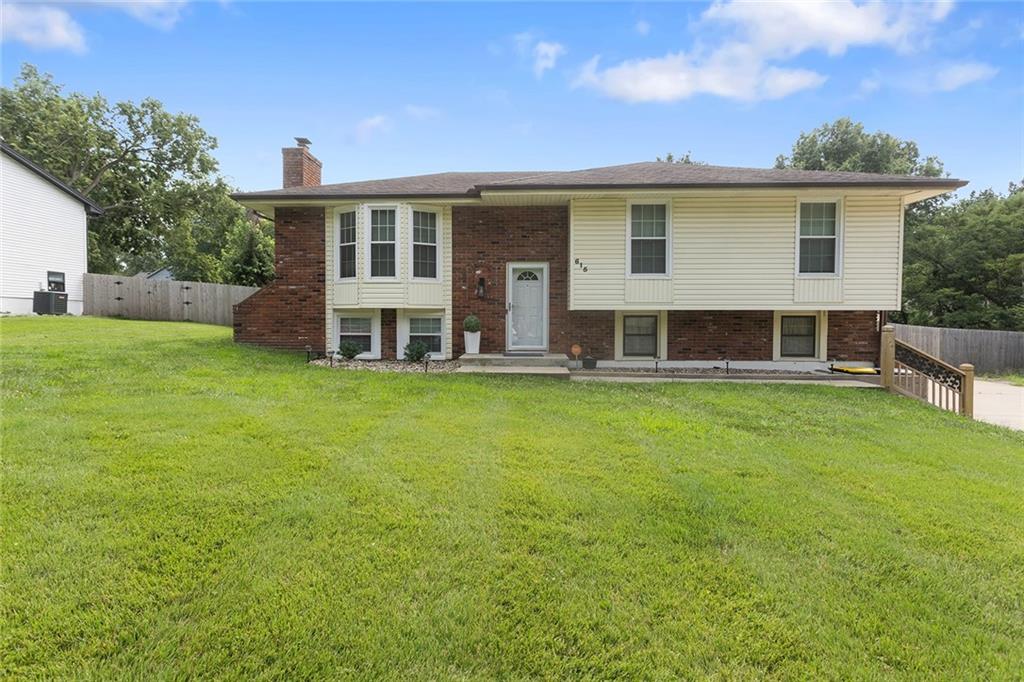Listing Photo MLS #HMS2637109