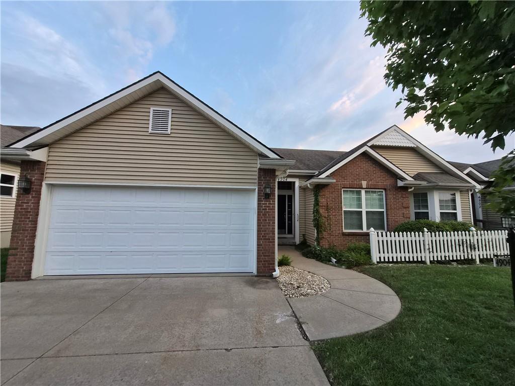 Listing Photo MLS #HMS2637253