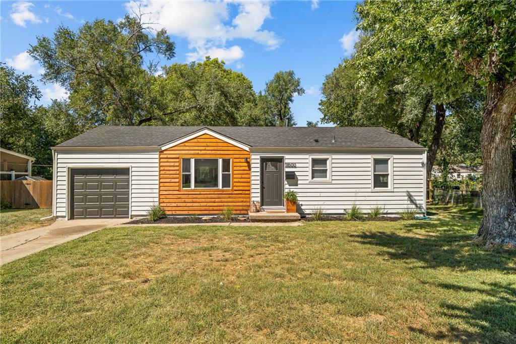 Listing Photo MLS #HMS2637384