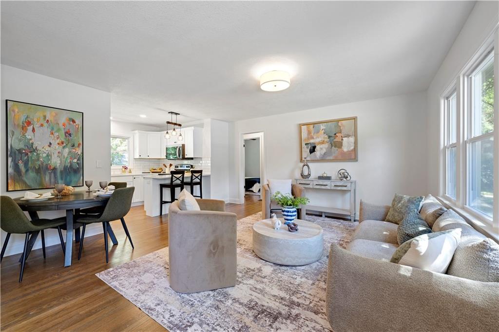 Listing Photo MLS #HMS2637620