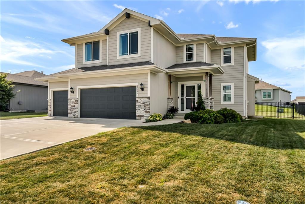 Listing Photo MLS #HMS2637863