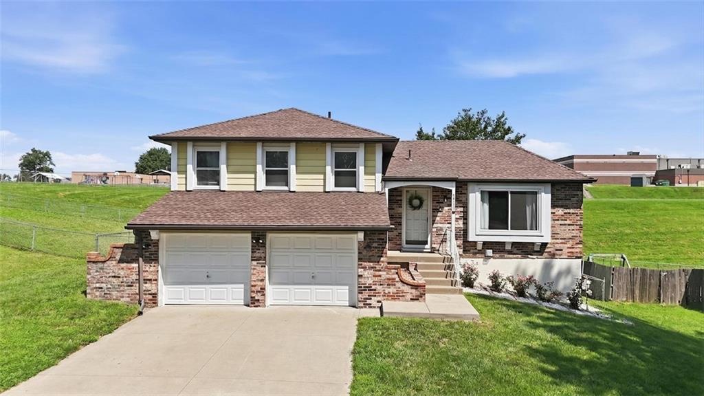 Listing Photo MLS #HMS2637870
