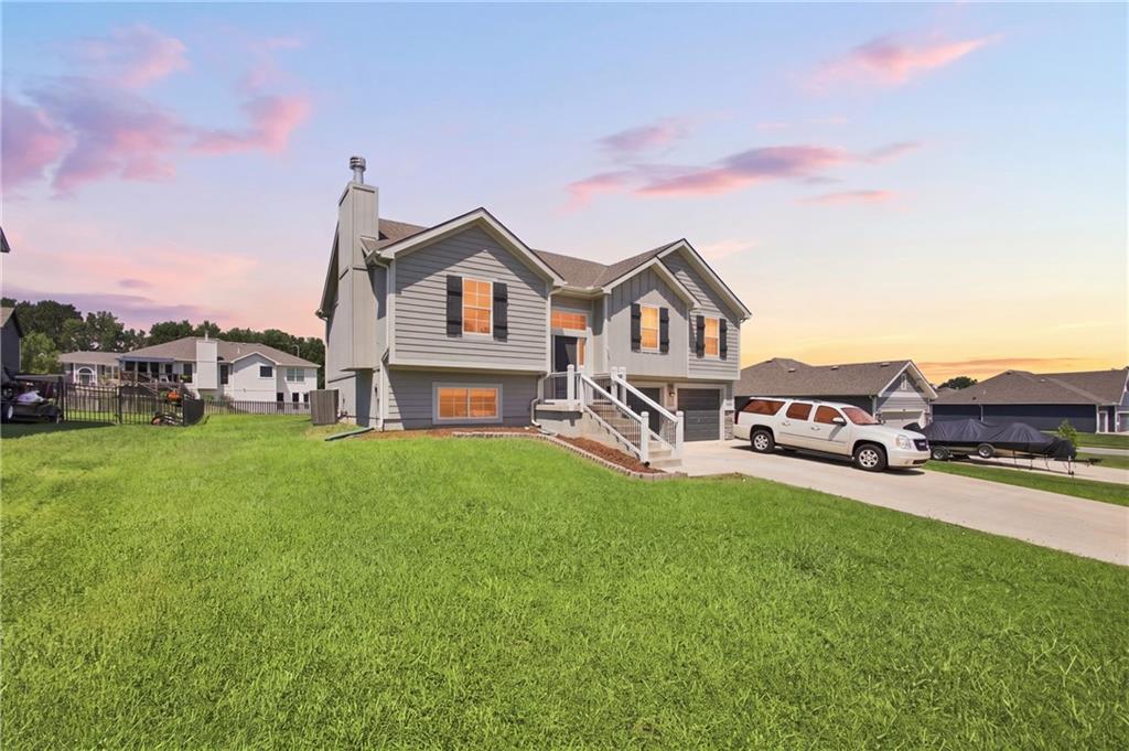 Listing Photo MLS #HMS2638083