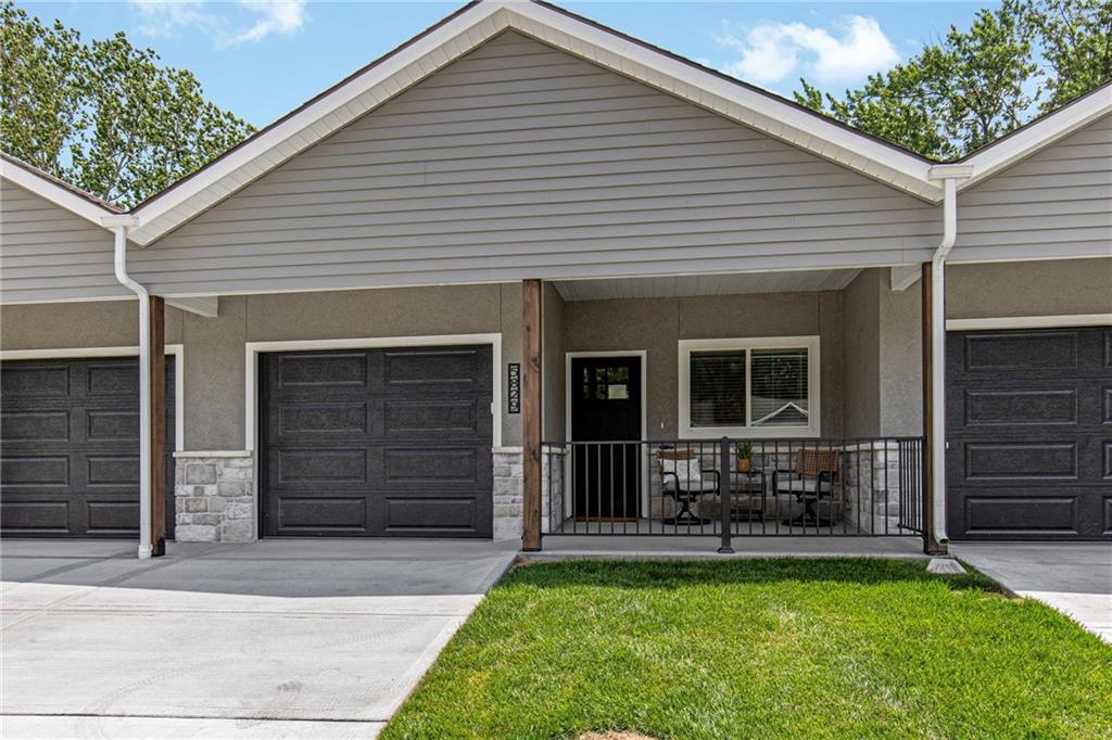 Listing Photo MLS #HMS2638343