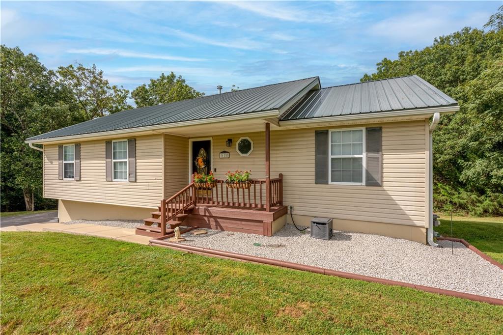 Listing Photo MLS #HMS2638357
