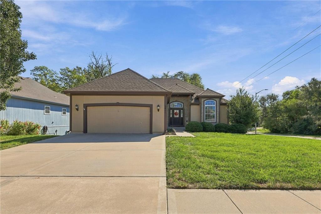 Listing Photo MLS #HMS2638523