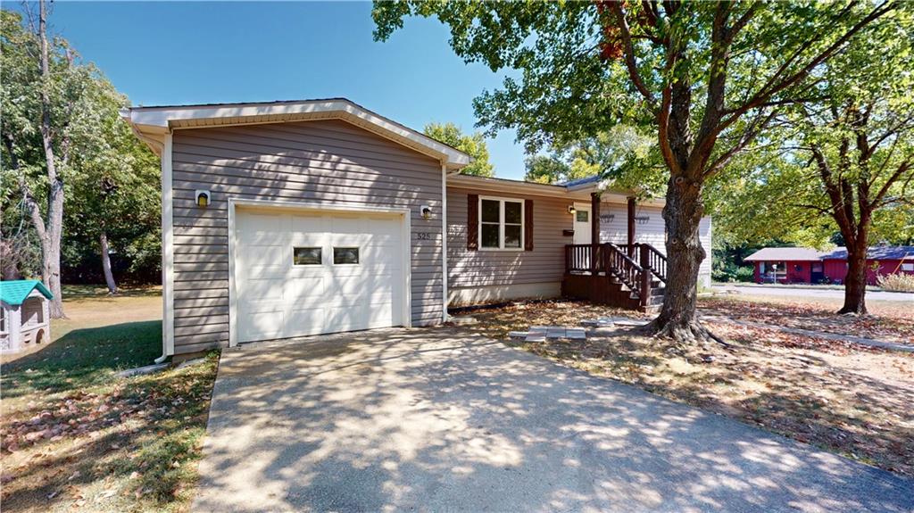 Listing Photo MLS #HMS2638683
