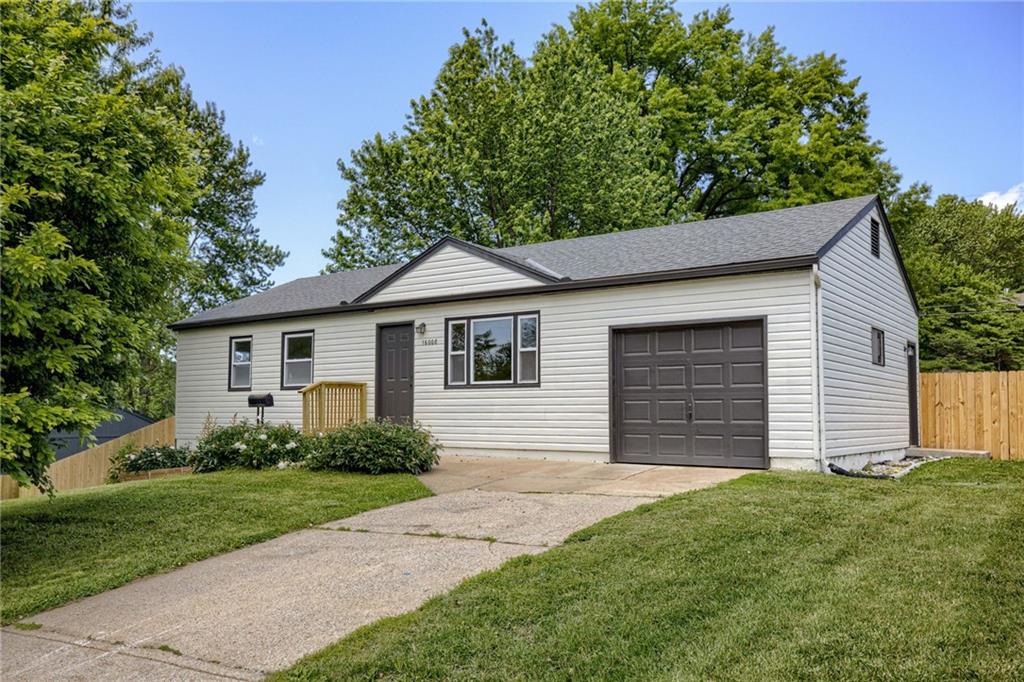 Listing Photo MLS #HMS2638705