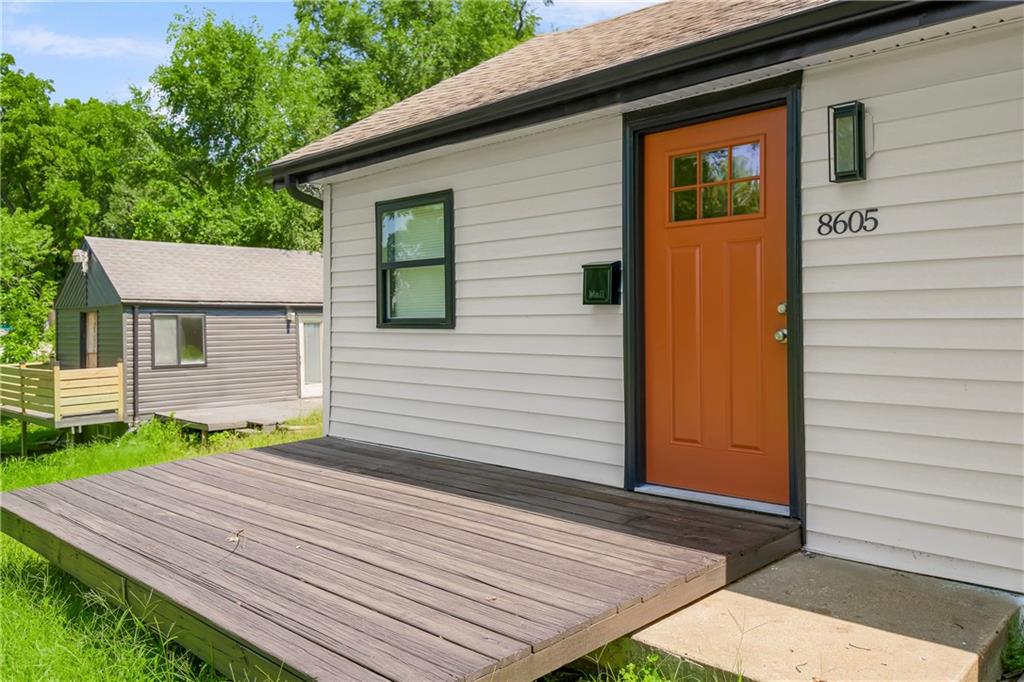 Listing Photo MLS #HMS2638760