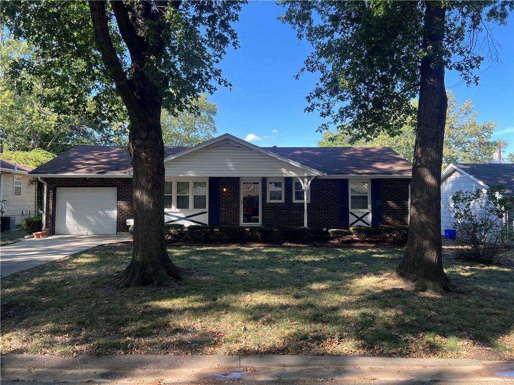 Listing Photo MLS #HMS2639946