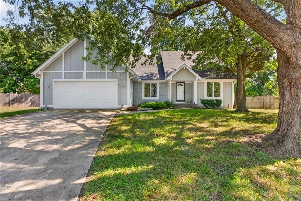Listing Photo MLS #HMS2640003
