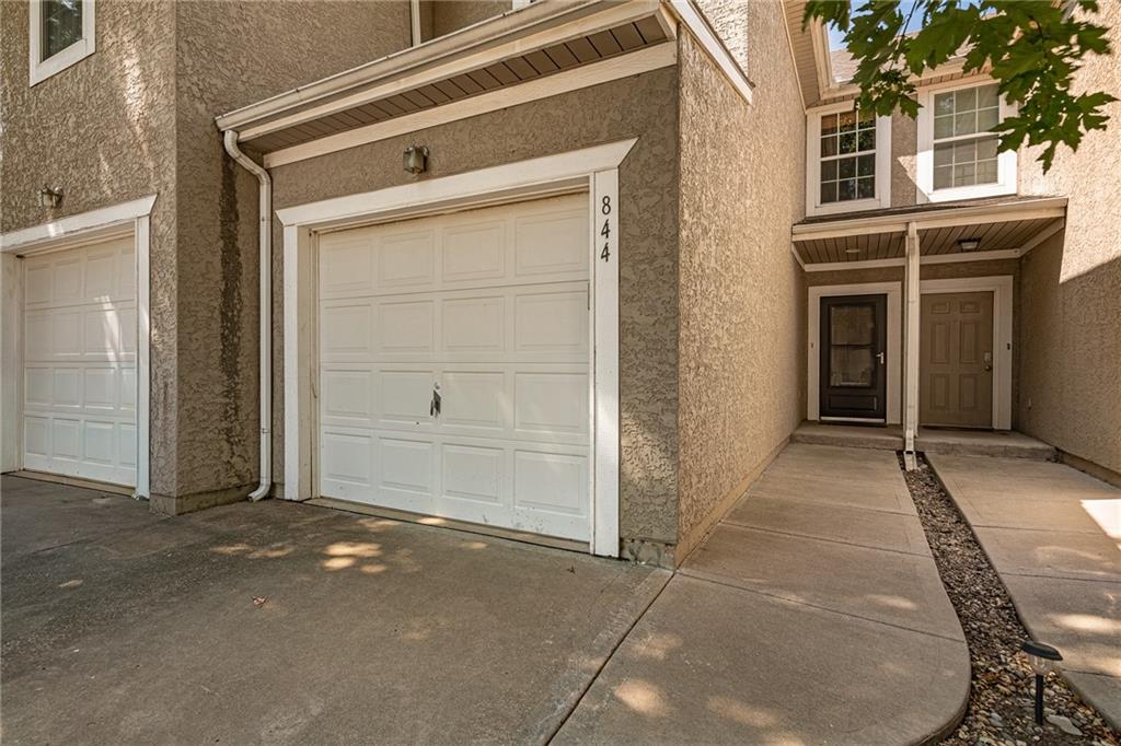 Listing Photo MLS #HMS2640004