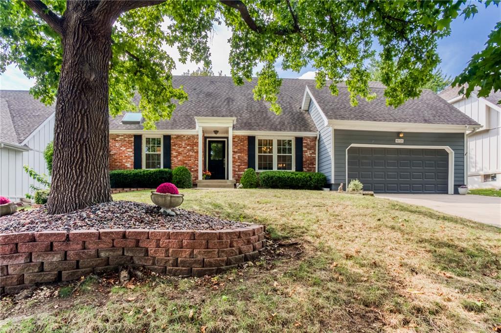 Listing Photo MLS #HMS2640007
