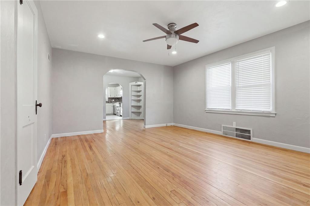 Listing Photo MLS #HMS2640022