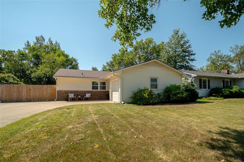 Listing Photo MLS #HMS2640125