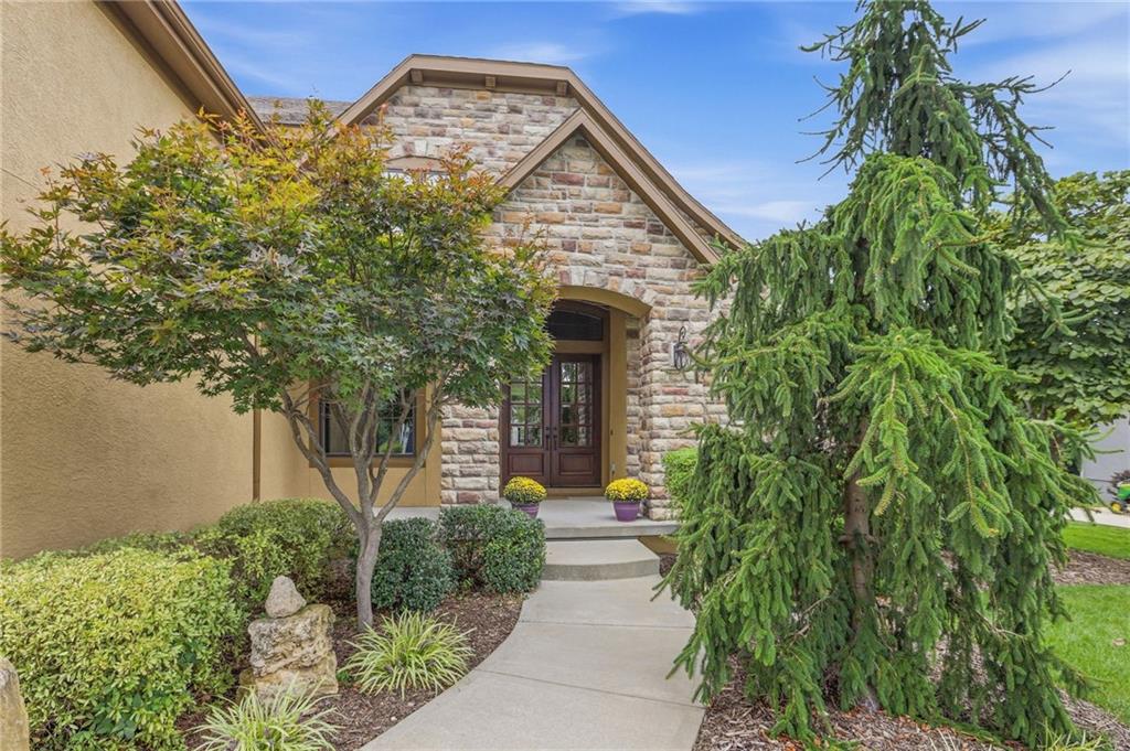 Listing Photo MLS #HMS2640211