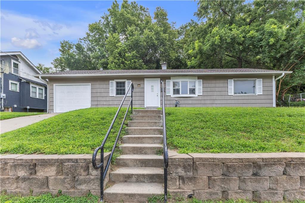 Listing Photo MLS #HMS2640566