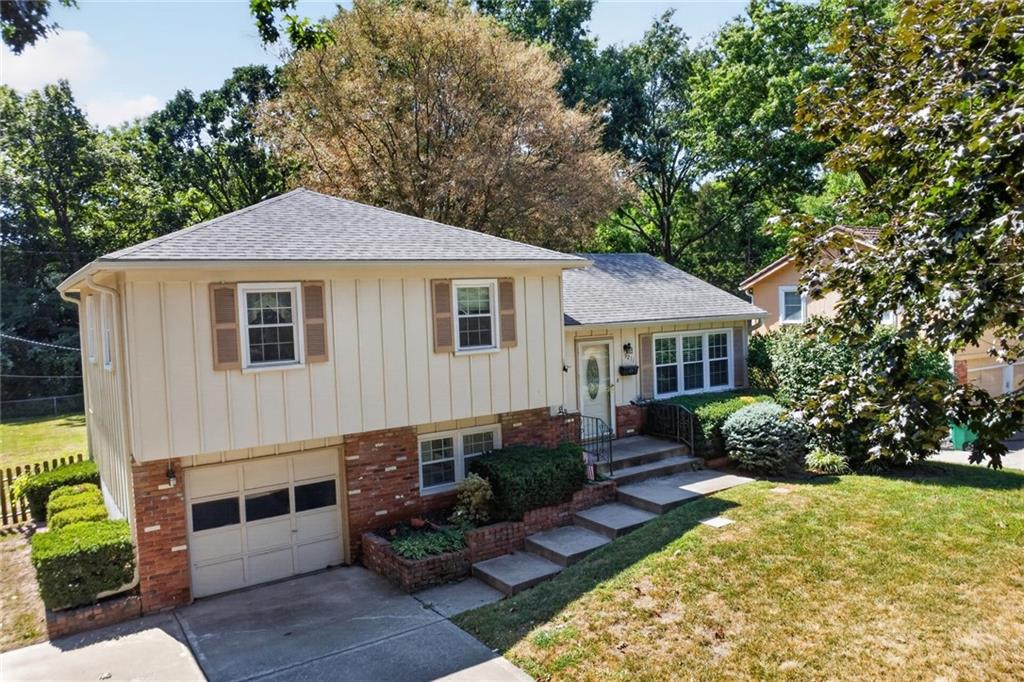 Listing Photo MLS #HMS2640703