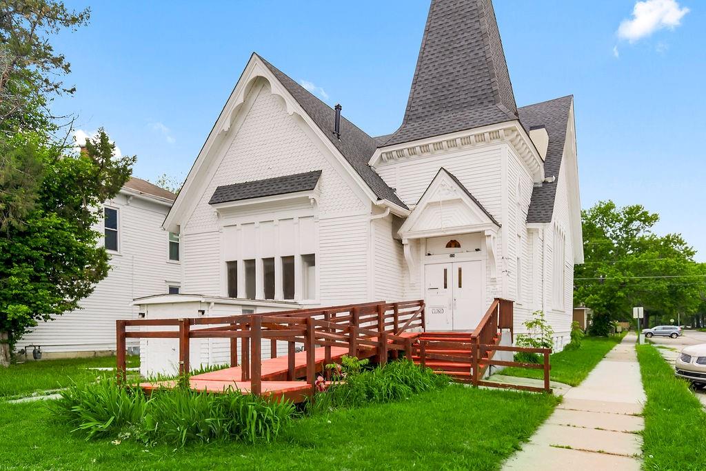Listing Photo MLS #HMS2640825