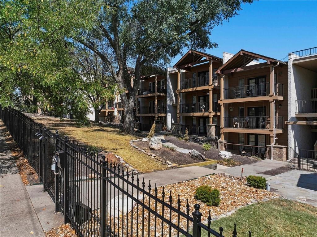 Listing Photo MLS #HMS2640994